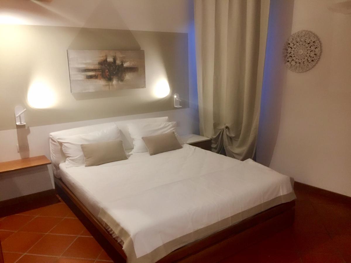 Marie Rose Luxury B&B & Apartment Desenzano del Garda Bagian luar foto