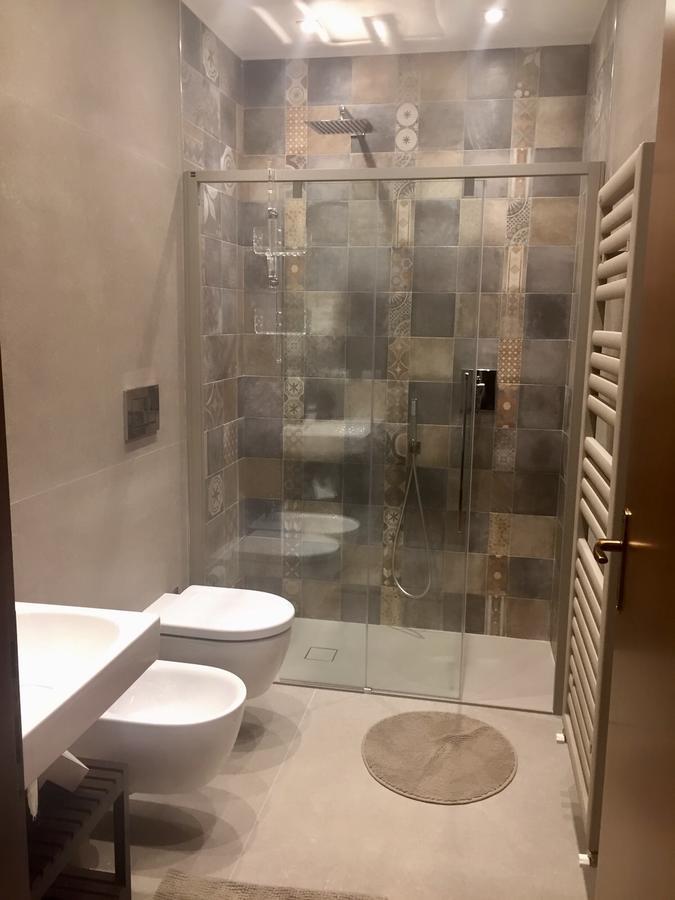Marie Rose Luxury B&B & Apartment Desenzano del Garda Bagian luar foto